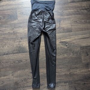 Spanx Maternity faux leather leggings Size med